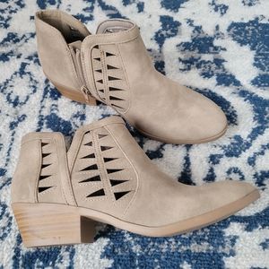 Soda Size 7 PerforatedStacked Block Heel Ankle Boots